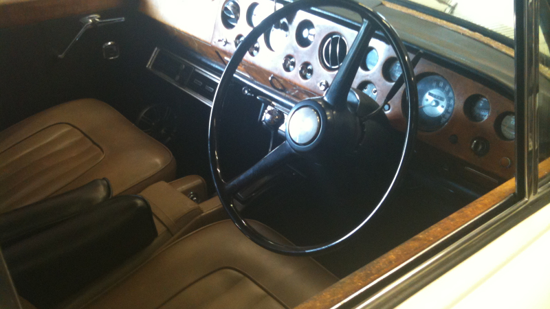 Illustration for article titled This Chevy-Powered '68 Rolls-Royce Is For Ballers On A Budget